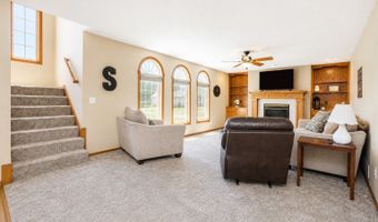802 13th St SE, Altoona, IA 50009