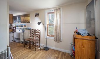 214-216 Pine St, Burlington, VT 05401