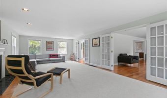 30 Battery Ln, Jamestown, RI 02835