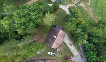 5 Lakeview Dr, Barboursville, WV 25504