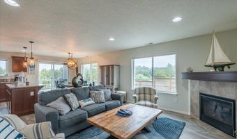 2701 Lincoln Ave, Bandon, OR 97411