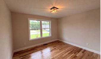 44 Edgewater Dr, Brentwood, NH 03833