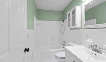 1437 KNOLLWOOD St, Orlando, FL 32804