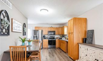 514 W Montgomery St, Knoxville, IA 50138