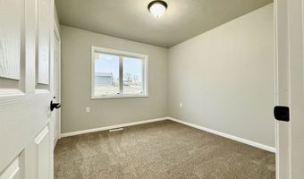 822 Heritage St, Belle Fourche, SD 57717