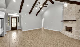 839 Shady Grv, Adkins, TX 78101