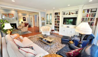 2 Schuyler Ln 2, Bloomfield, CT 06002