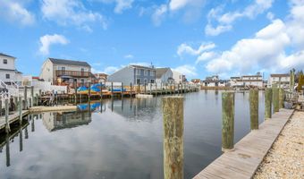 3 Drake Dr, Bayville, NJ 08721