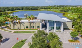 6331 VOYAGERS Pl, Apollo Beach, FL 33572