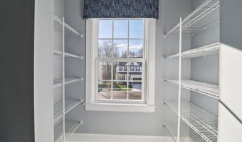 908 MIDBROOK Ln, Bowie, MD 20716