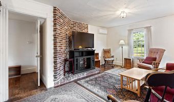 444 W Auburn Rd, Auburn, ME 04210