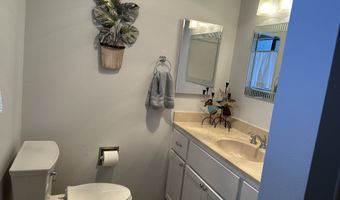 801 BROOKHAVEN Dr A, Brookings, OR 97415