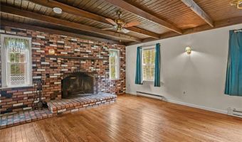 53 Charcalee Dr, Cranston, RI 02921