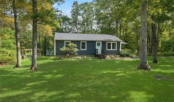 94 Maxson Hill Rd, Hopkinton, RI 02804