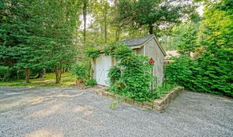 7 ROBERTS Rd, Lewes, DE 19958