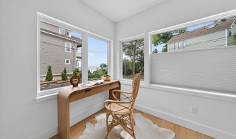 34 Howard Ave, Branford, CT 06405