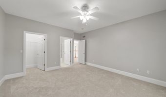 2086 Autumn Hill Dr, Ann Arbor, MI 48103