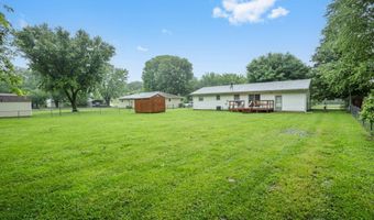 668 W Springfield St, Aurora, MO 65605