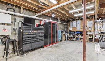 65 Moose Mountain Rd, Brookfield, NH 03872