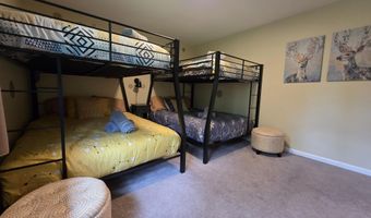 136 Birch Dr, Blakeslee, PA 18610