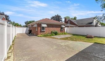 8960 Niver Ave, Allen Park, MI 48101
