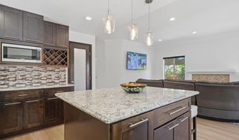 5217 Alamosa Park Dr, Oceanside, CA 92057