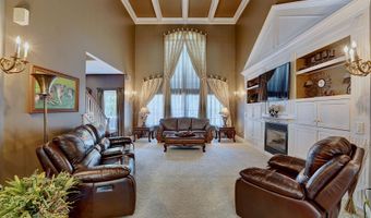 8 Meeting Rock Dr, Atkinson, NH 03811