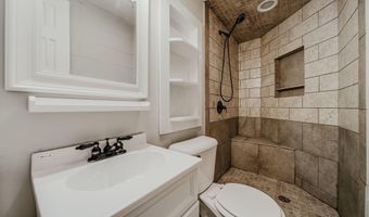 5135 Fairlane Rd, Columbus, OH 43207