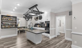 967 Five Points Rd, Barnesville, GA 30204