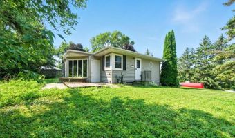 1719 Sunset St, Albert Lea, MN 56007