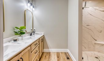 132 McCutchen Ct, Auburn, KY 42206