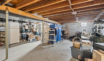 11 Westchester Dr, Albany, NY 12205