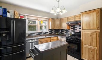 121 DOBBS Ave, Bellmawr, NJ 08031