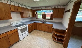 214 Westlake Rd, Ansted, WV 25812