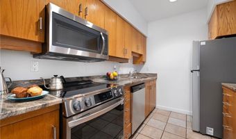 421 Bellevue Ave 2A, Newport, RI 02840