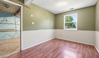201 Pacific Ave, Barnegat, NJ 08005