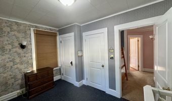 104 7th St, Bangor, ME 04401