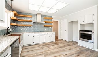 4912 Holly Hill Rd, Albany, GA 31721