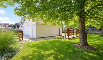2102 E Oakland Ave, Austin, MN 55912
