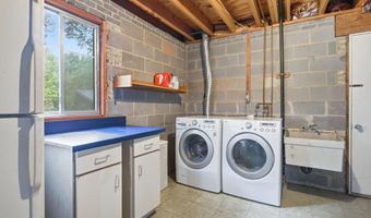 4024 IVA Ln, Annandale, VA 22003