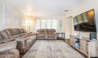 312 Mountainside Dr, Alloway, NJ 07422