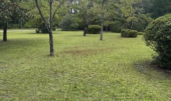 251 Windwood Ln, Moncks Corner, SC 29461