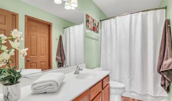 593 Collier Dr, Antioch, IL 60002