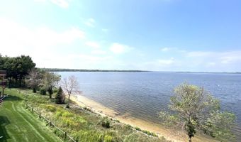 1824-2 Parkland Dr 0602, Arkdale, WI 54613