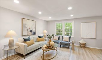 5141 BRADFIELD Dr, Annandale, VA 22003