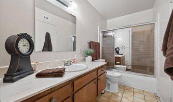 1562 Avenida Del Manzano, Camarillo, CA 93010