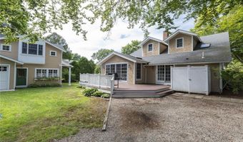 135 Longfellow Rd, Jamestown, RI 02835