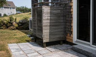 907 Coast Guard Rd, Block Island, RI 02807