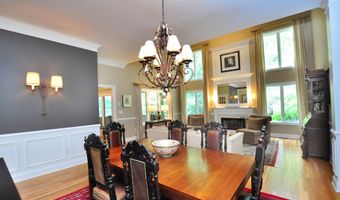 11 Templeton Ct 11, Avon, CT 06001