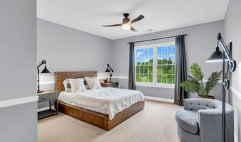 4 Ridgeview Way, Allentown, NJ 08501